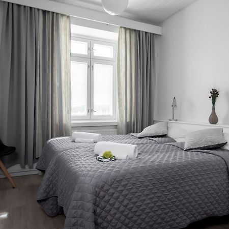 Ik Hotel & Camping Кеуруу Номер фото