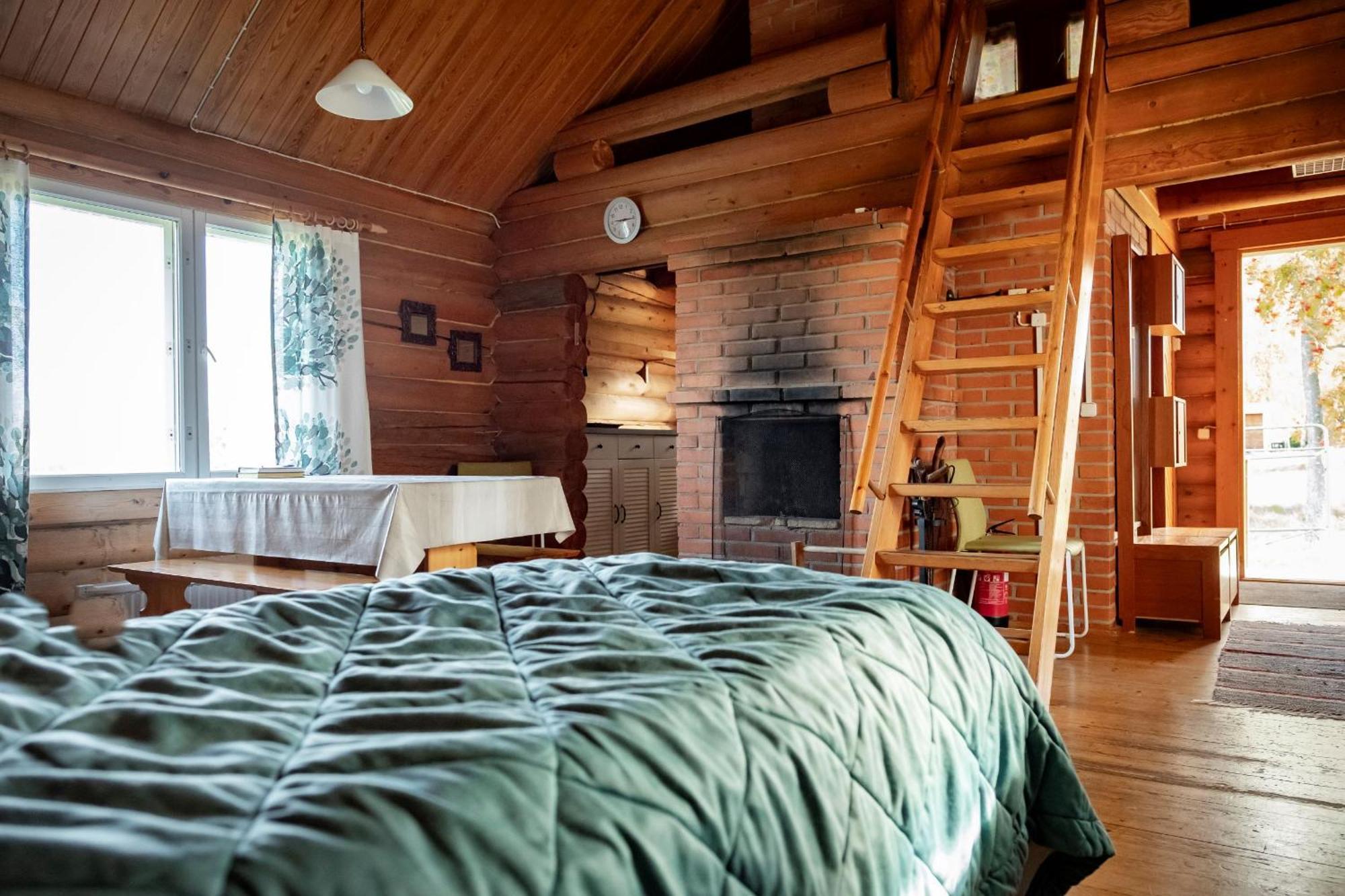Ik Hotel & Camping Кеуруу Номер фото